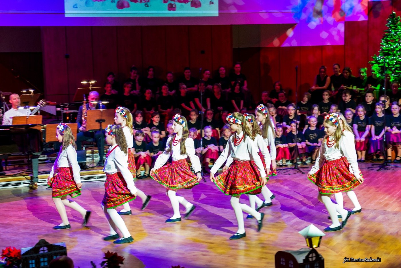 swiateczny-koncert-koled-dwojki-121145
