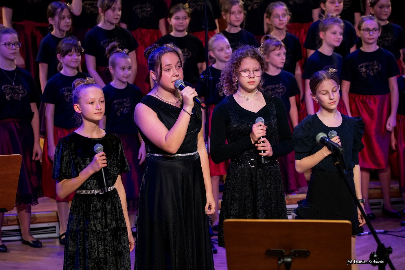 swiateczny-koncert-koled-dwojki-121145