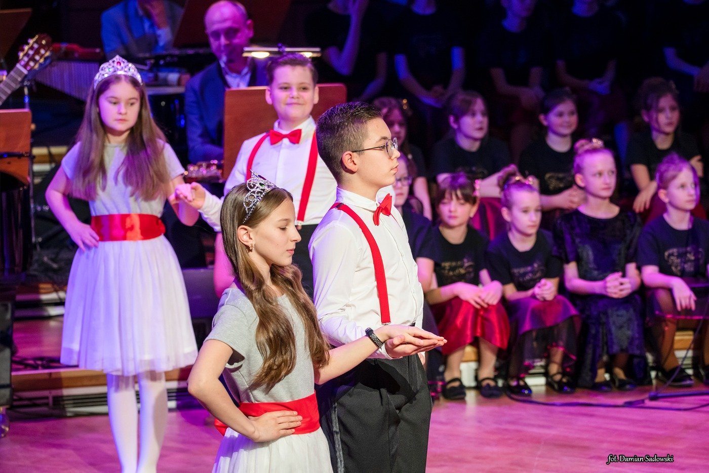 swiateczny-koncert-koled-dwojki-121145