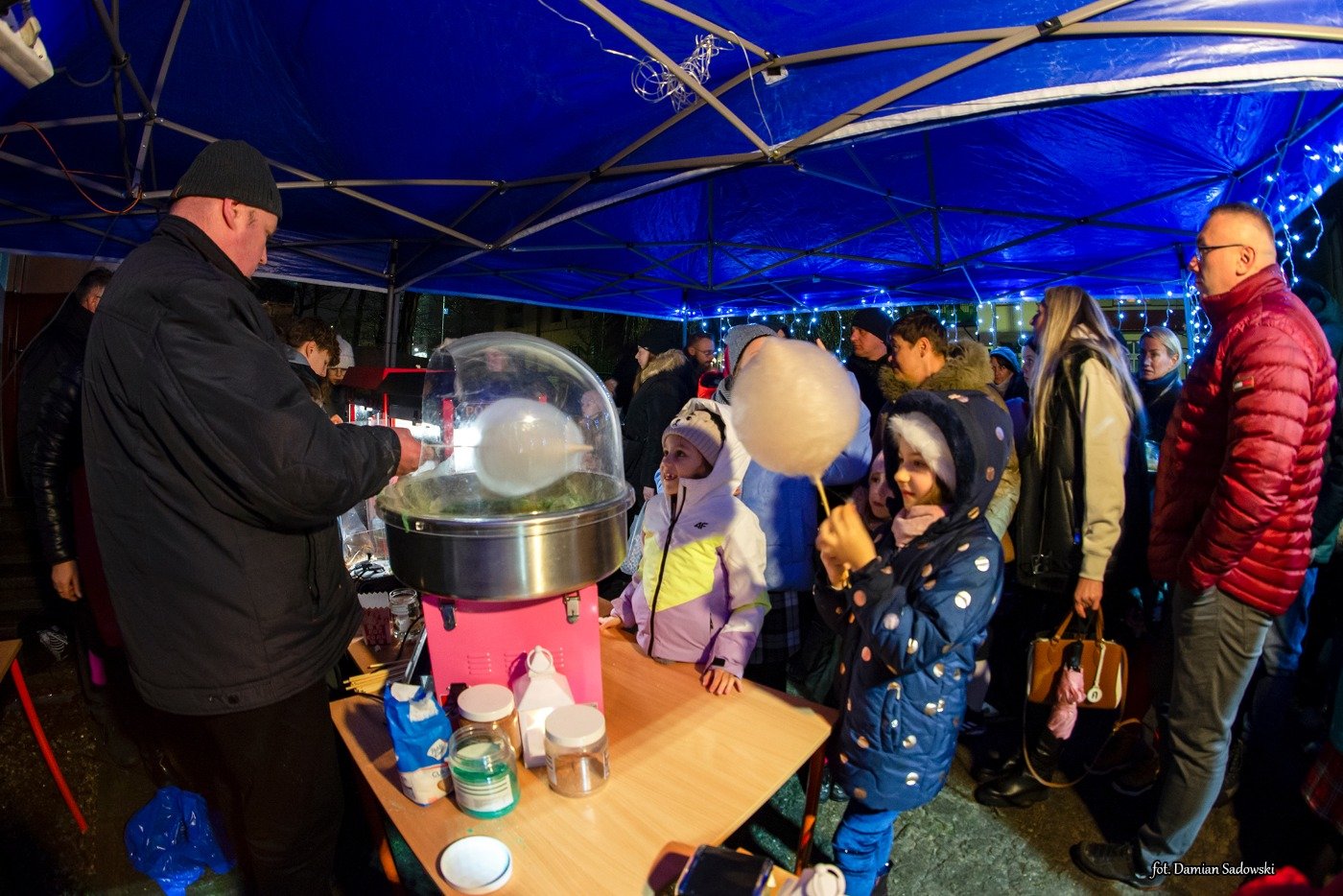 swiateczny-kiermasz-dwojki-121146