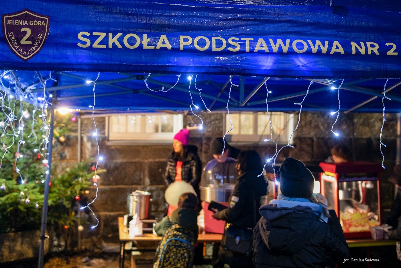 swiateczny-kiermasz-dwojki-121146