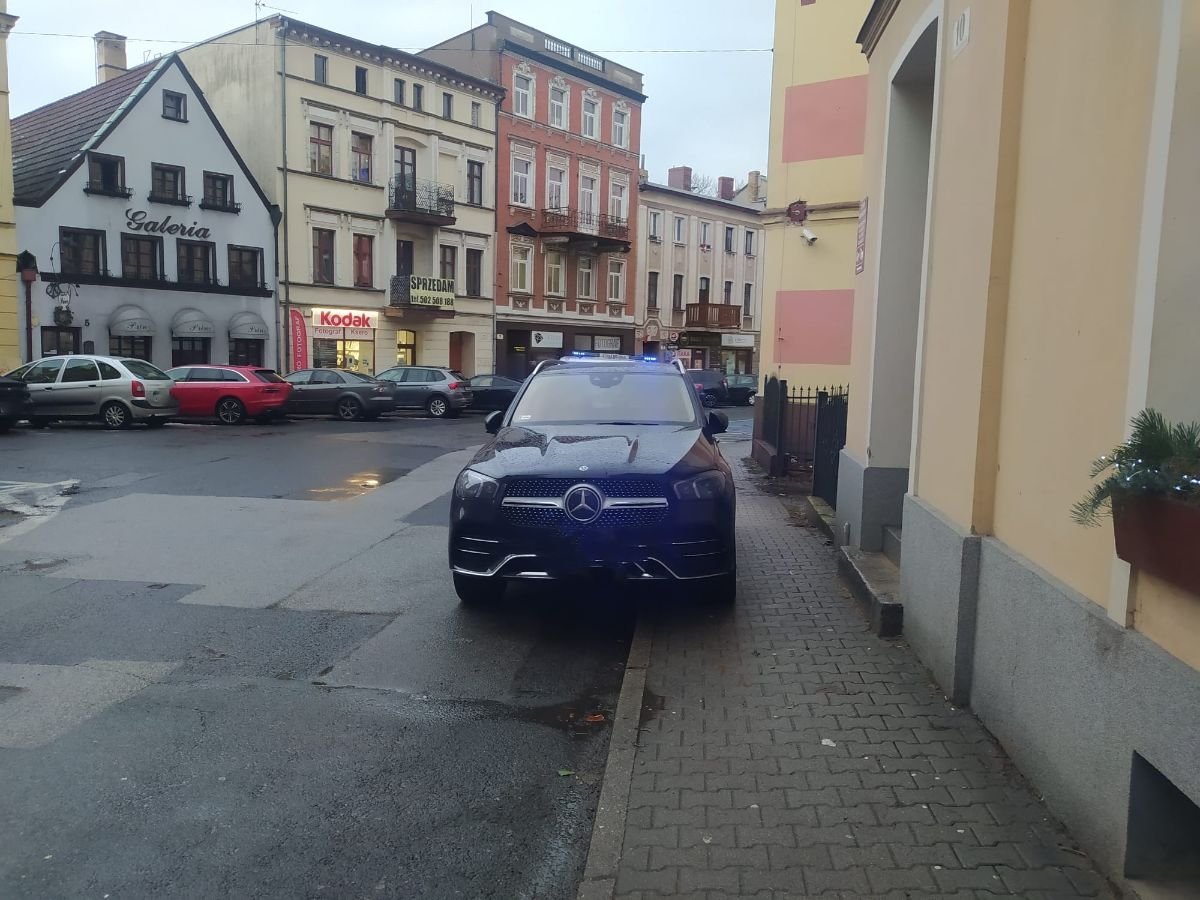 tak-sie-nie-parkuje-121159