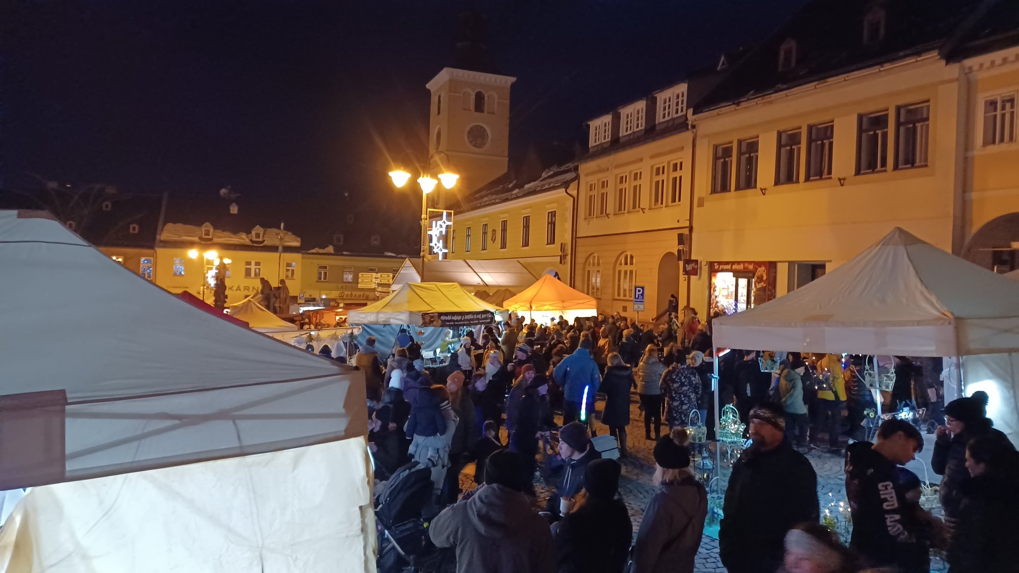 swiateczny-jarmark-w-jilemnicach-121244