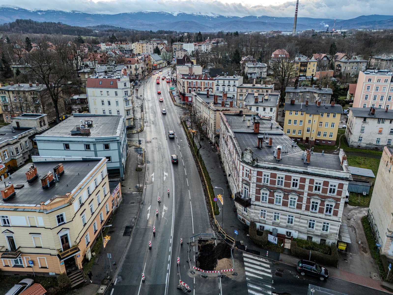 dziura-na-wolnosci-121249