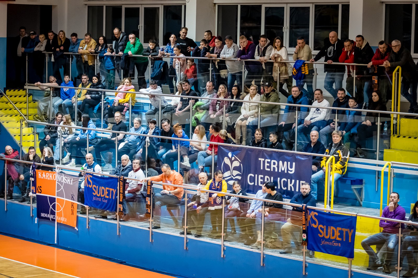 sudety-wygrywaja-show-ostrowskiego-121469