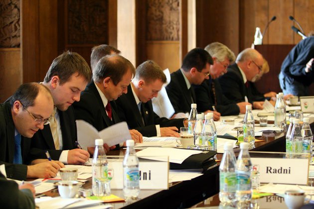 wybory-awnikow-zdezorganizoway-prace-rady-12148