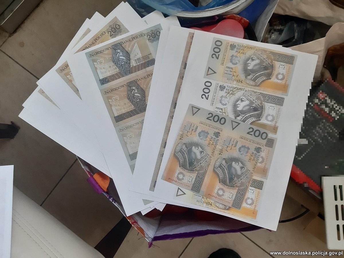 drukowa-faszywe-banknoty-121500