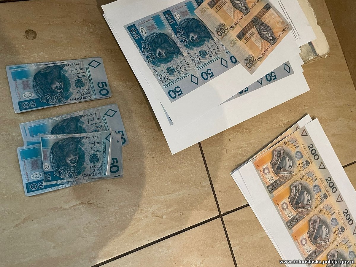 drukowa-faszywe-banknoty-121500
