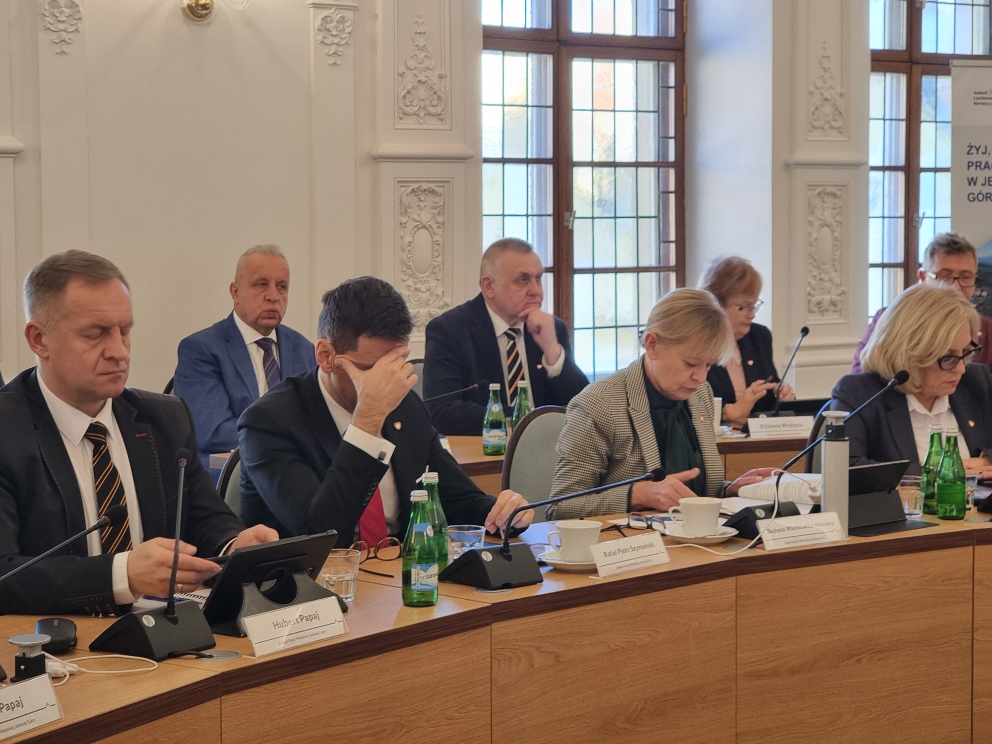 sesja-budzetowa-w-jeleniej-gorze-121545