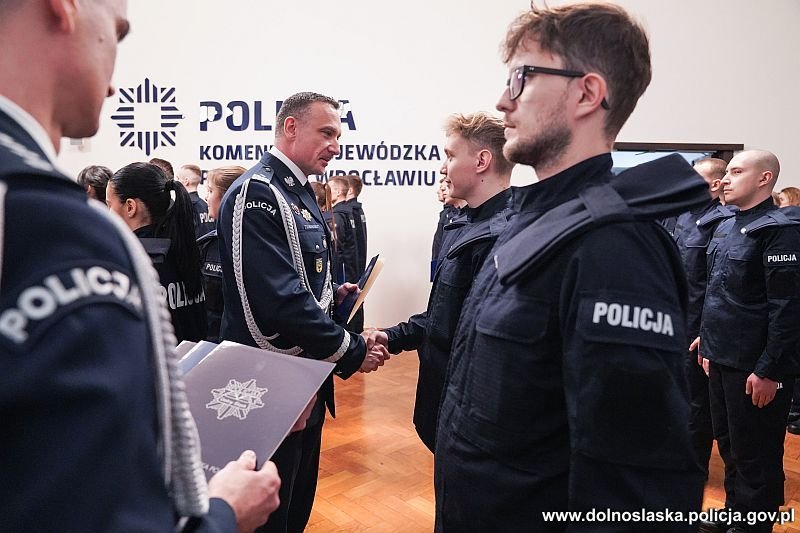 slubowanie-nowych-policjantow-121560