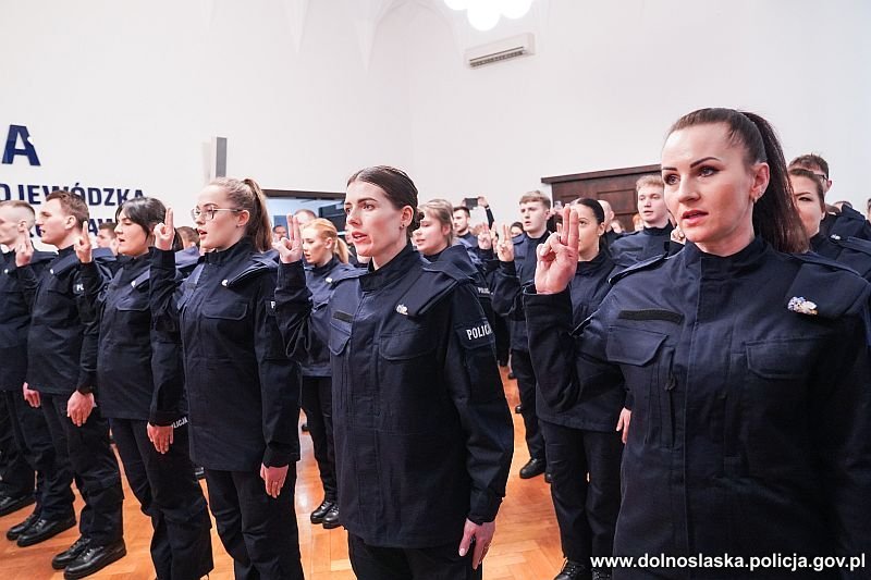 slubowanie-nowych-policjantow-121560