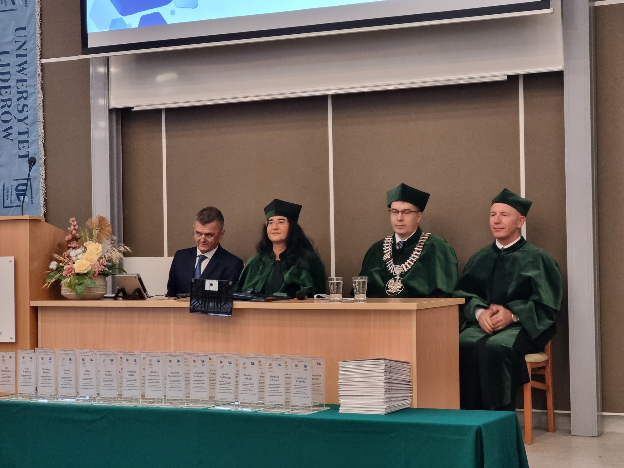 zakonczenie-uniwersytetu-liderow-121607