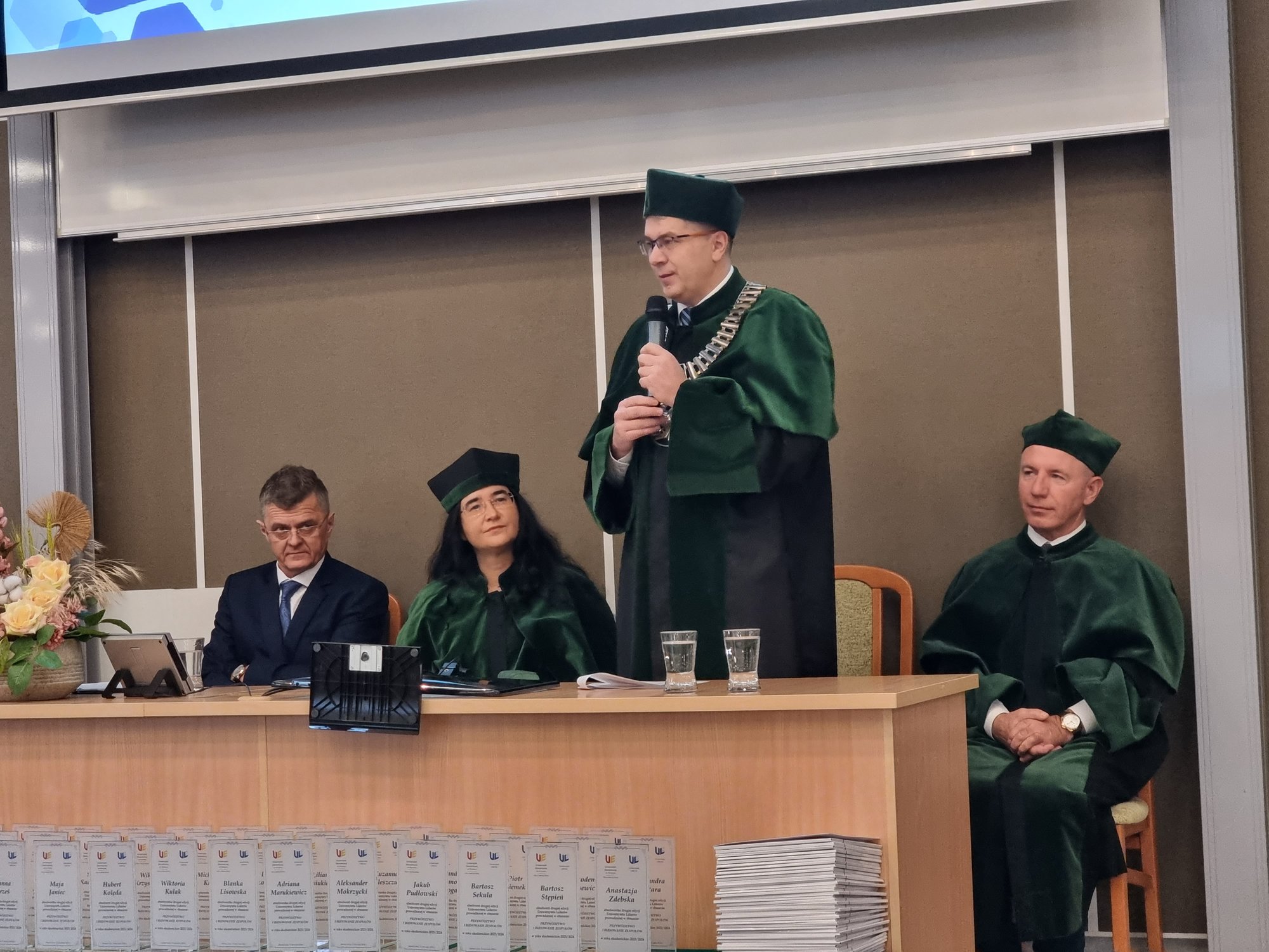 zakonczenie-uniwersytetu-liderow-121607