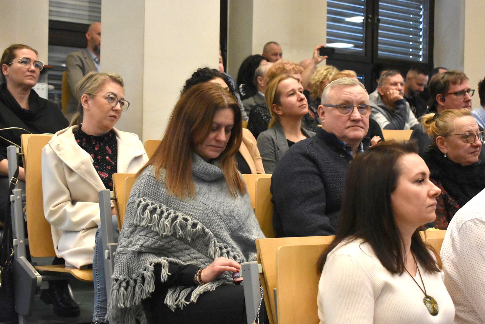 modzi-liderzy-z-dyplomami-121611
