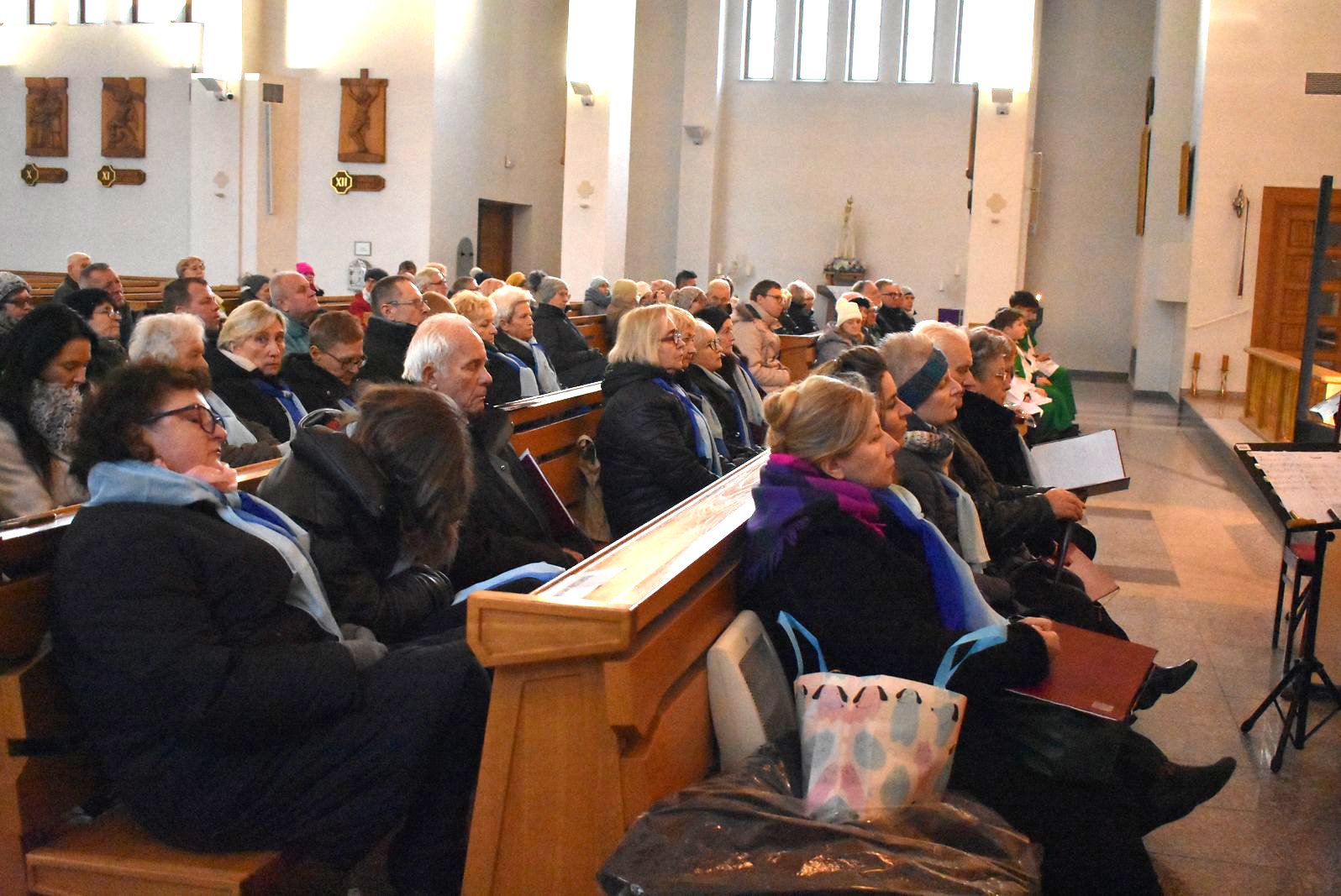 koledowe-spotkanie-niepenosprawnych-121615
