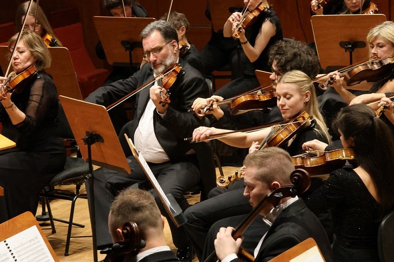 koncert-z-arcydzieami-dvoraka-121784