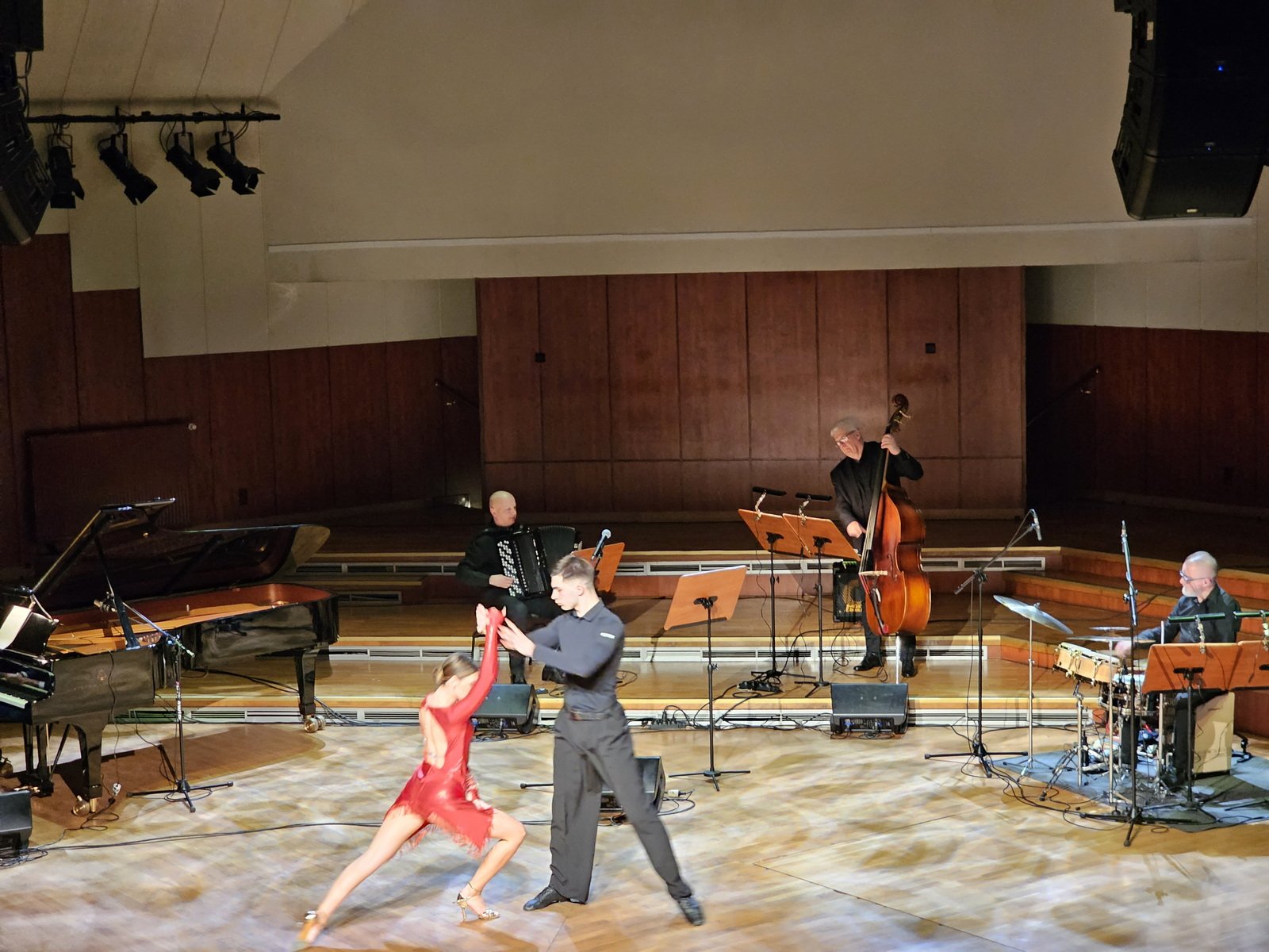 koncert-w-filharmonii-121909