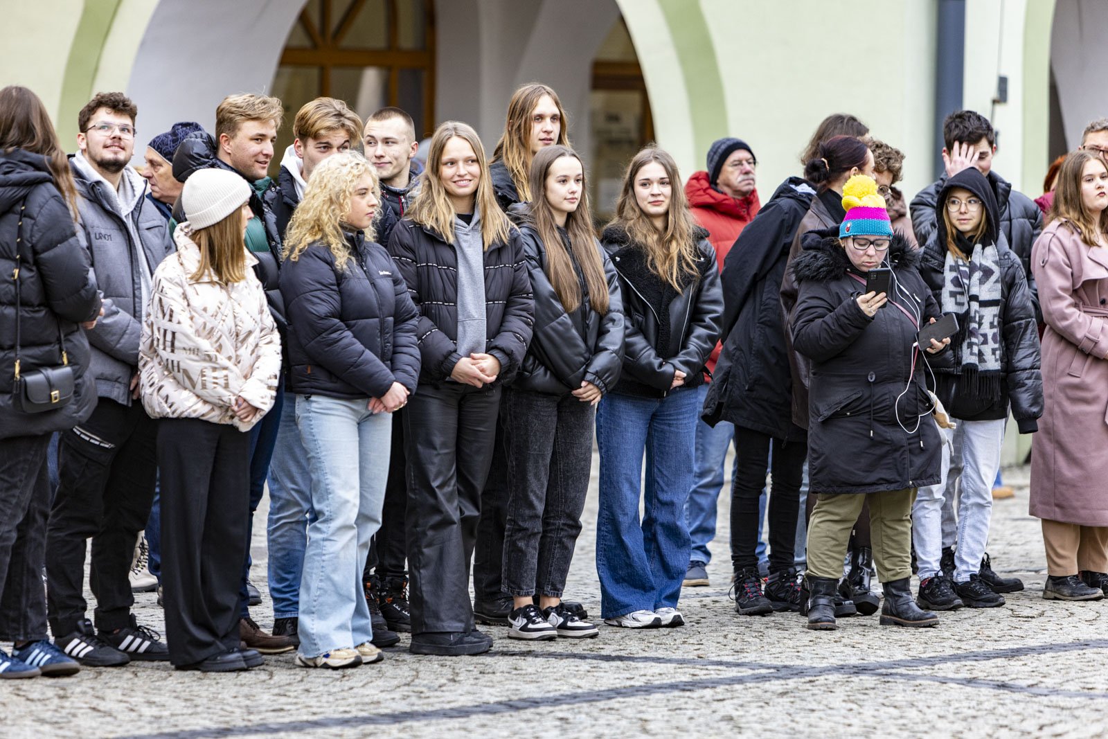 znajdz-siebie-na-zdjeciach-122099