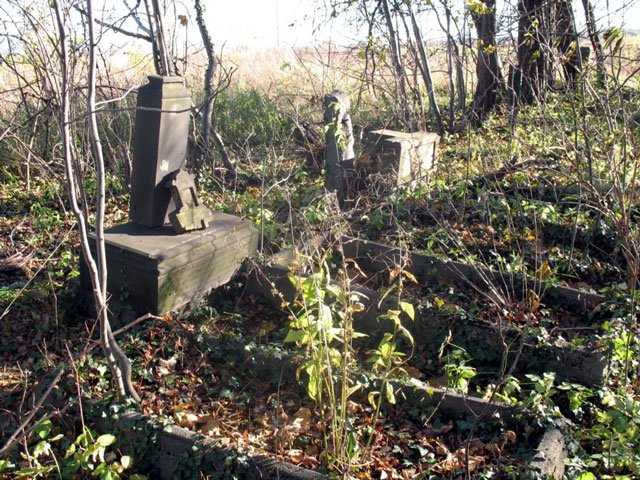 stare-nekropolie-skazane-na-zapomnienie-12210