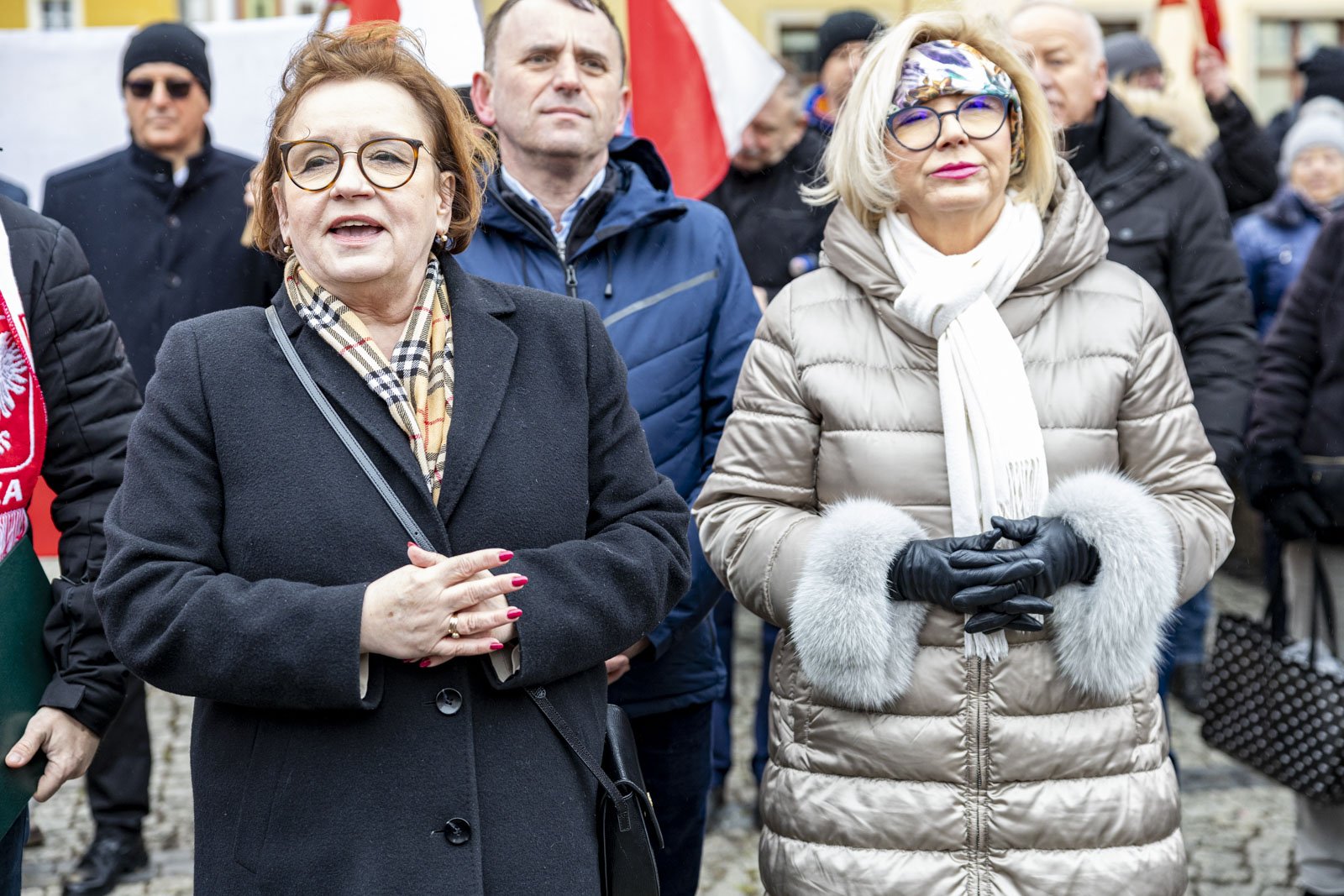 protestuja-w-centrum-miasta-122105