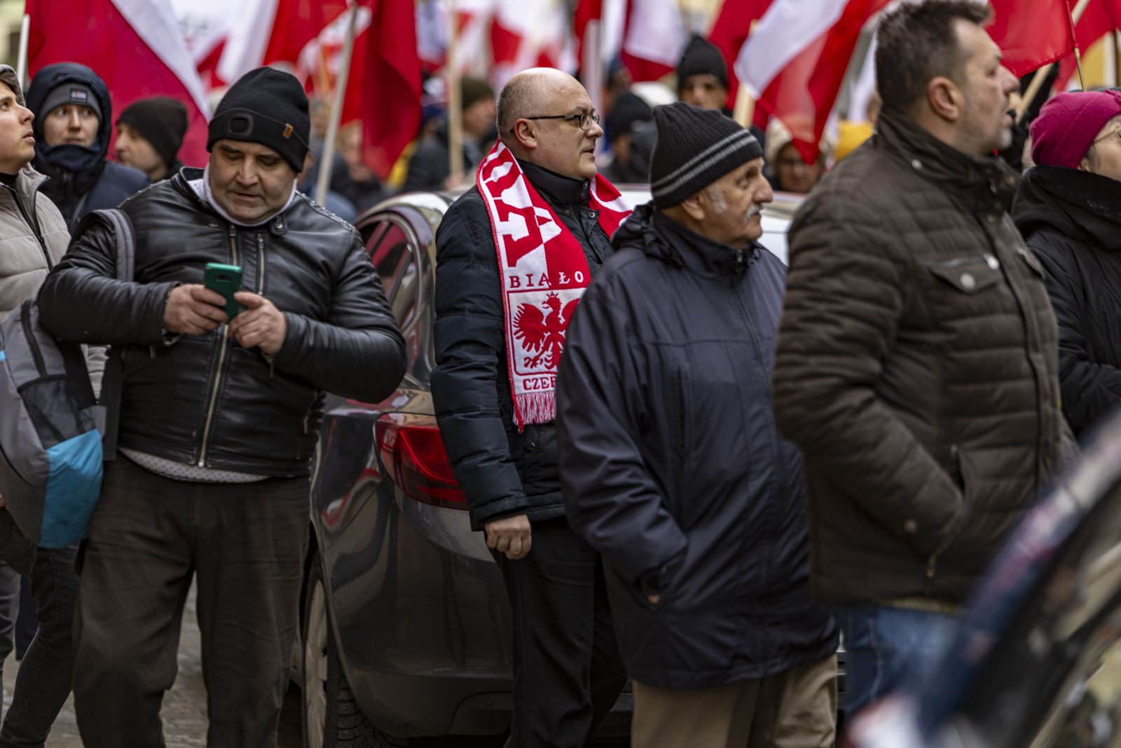 protestuja-w-centrum-miasta-122105