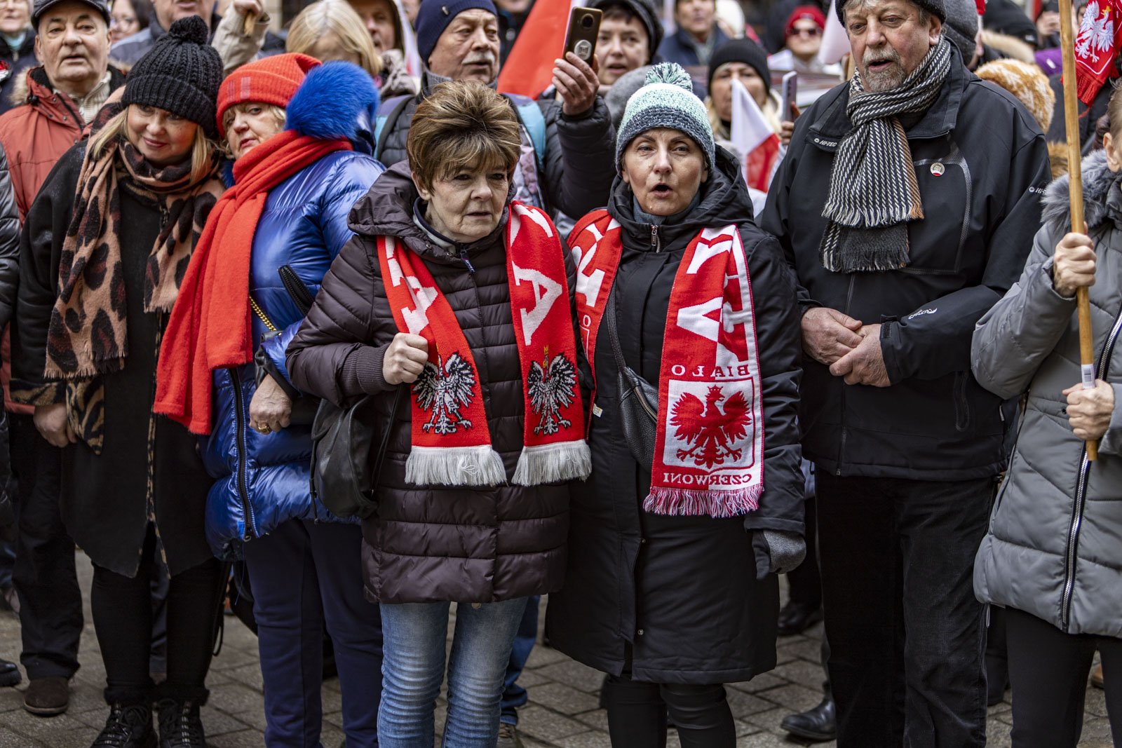 protestuja-w-centrum-miasta-122105