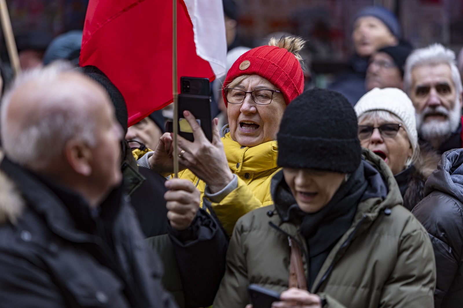 protestuja-w-centrum-miasta-122105