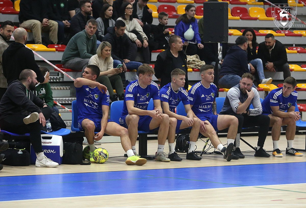 mocne-granie-i-pomaganie-122201