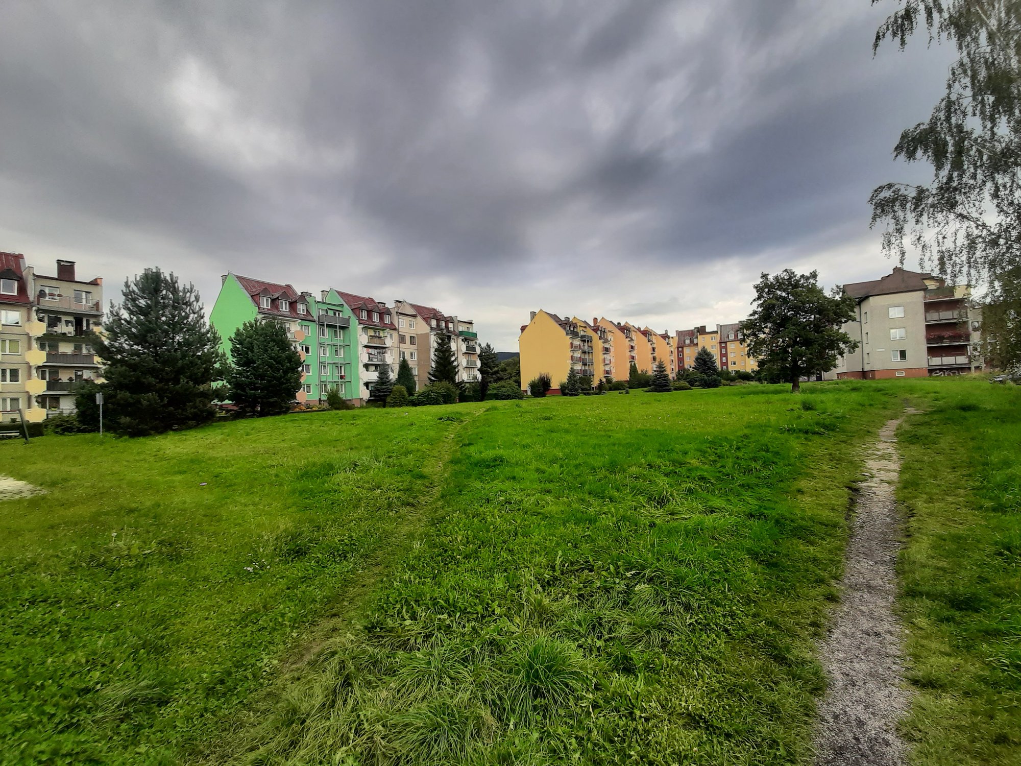 kowary-nowy-blok-tuz-tuz-122217