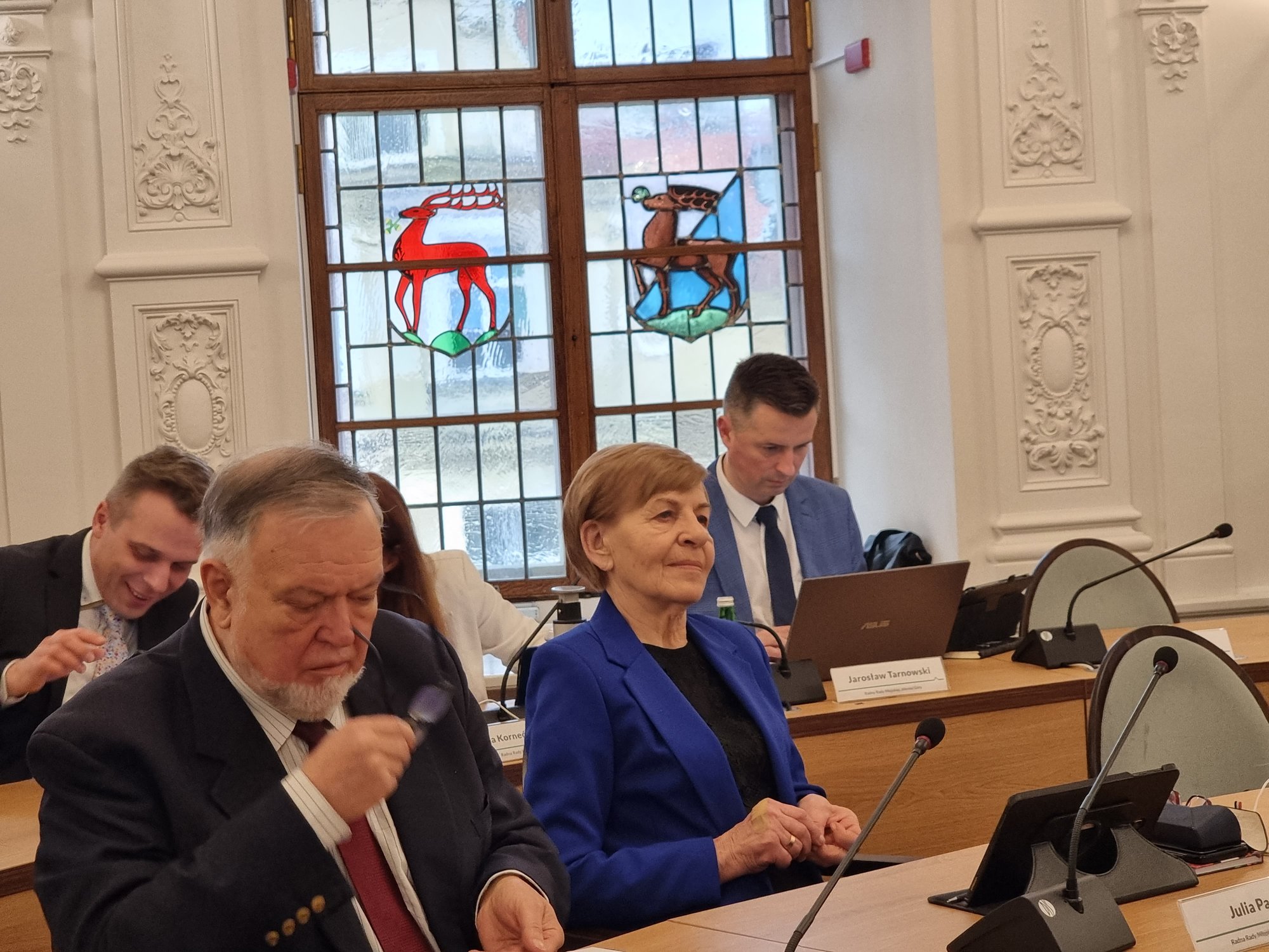 jeleniogorscy-radni-debatuja-nad-waznymi-sprawami-122250