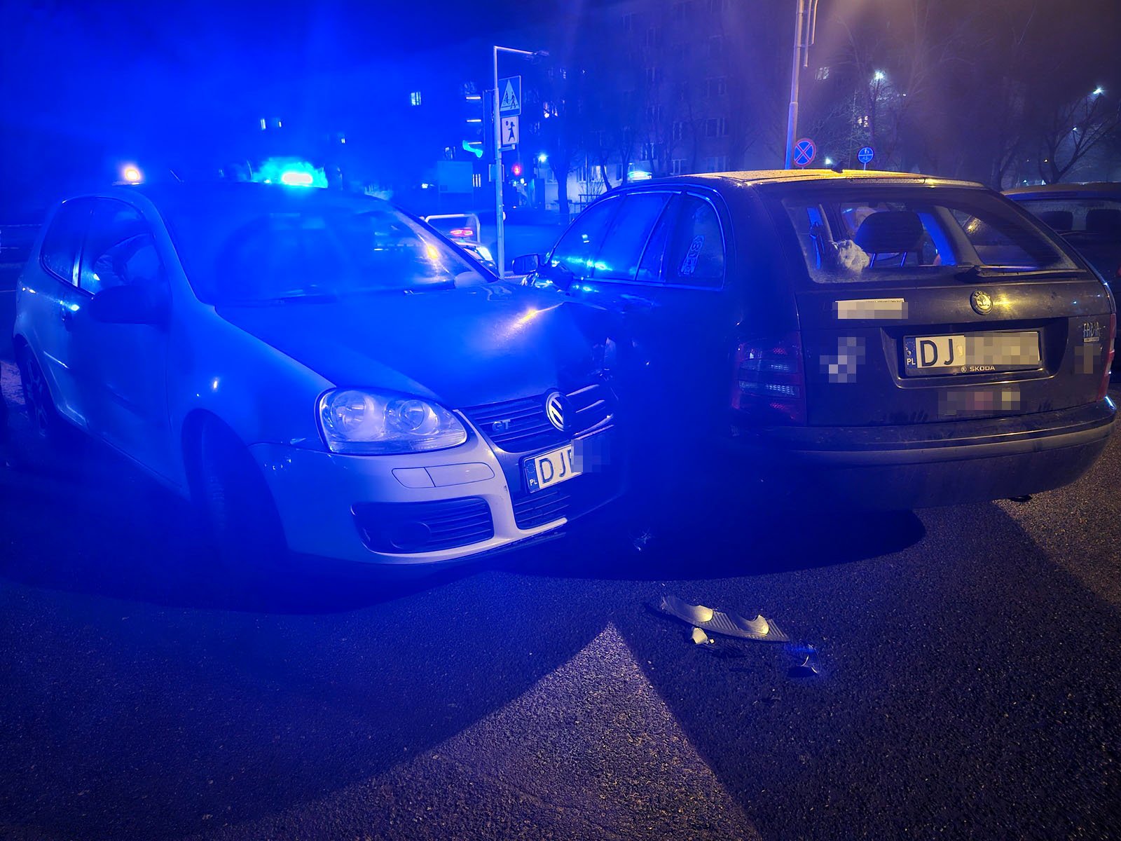 kolizja-wygladaa-niegroznie-a-i-tak-dwie-osoby-w-szpitalu-122274