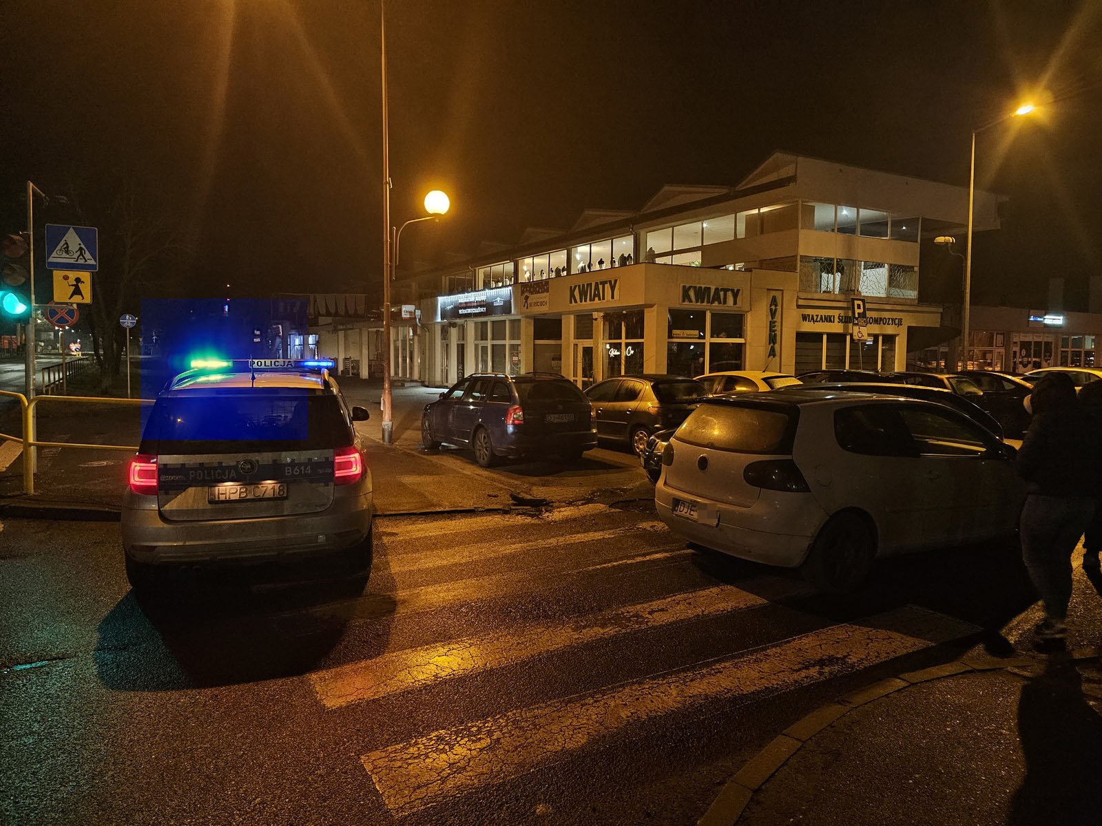 kolizja-wygladaa-niegroznie-a-i-tak-dwie-osoby-w-szpitalu-122274