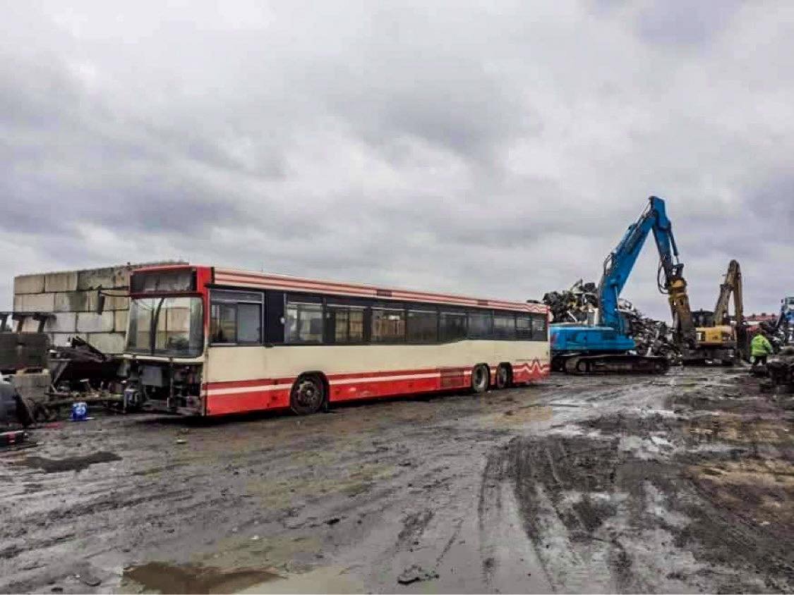 zomowali-autobus-122310