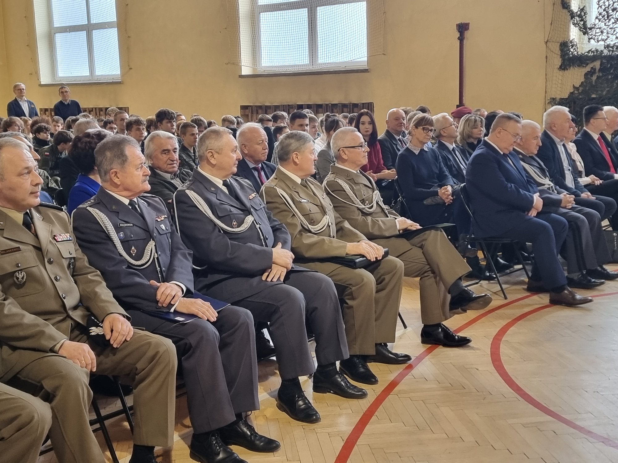 imie-i-sztandar-dla-szkoy-122354