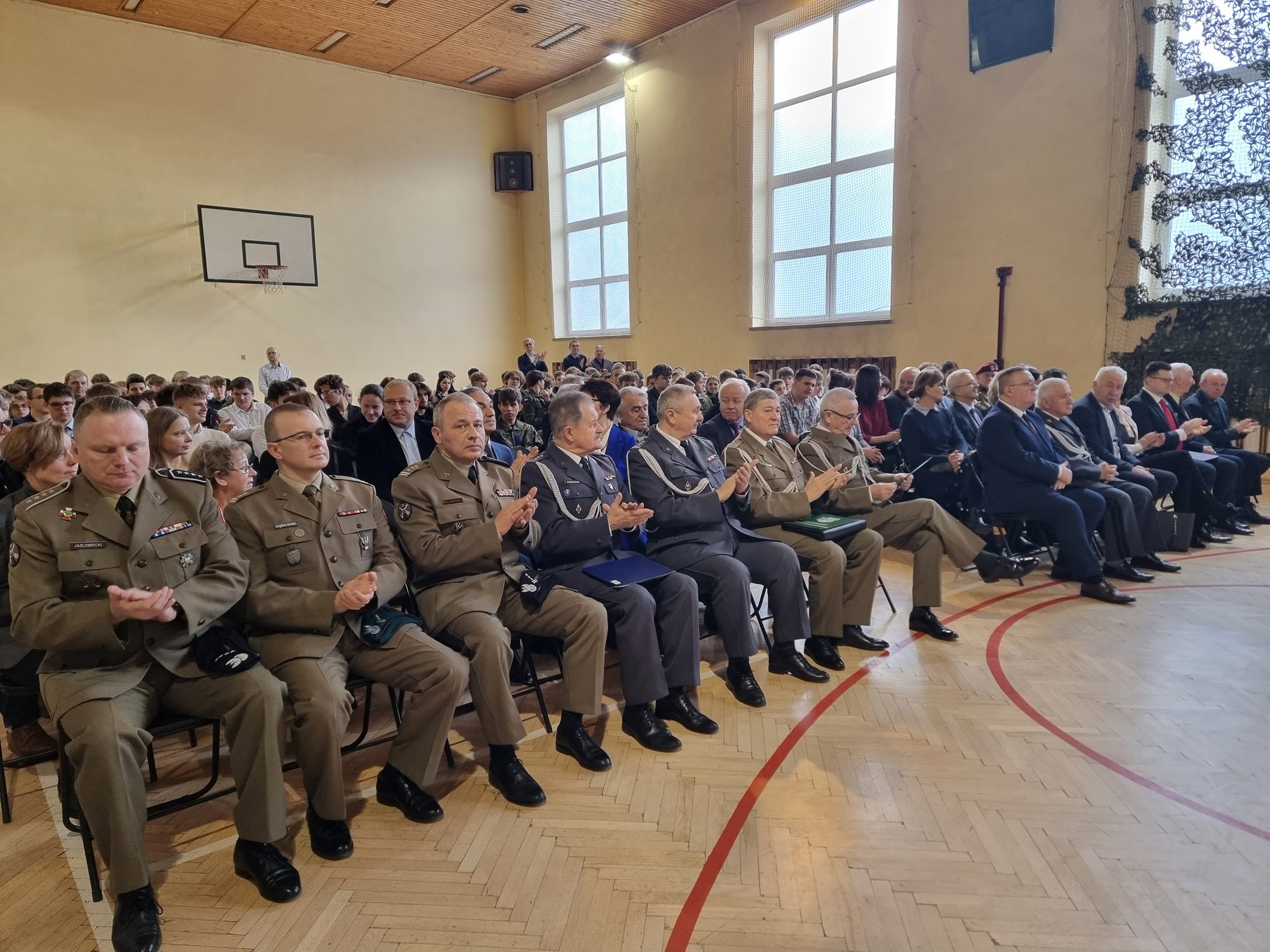 imie-i-sztandar-dla-szkoy-122354