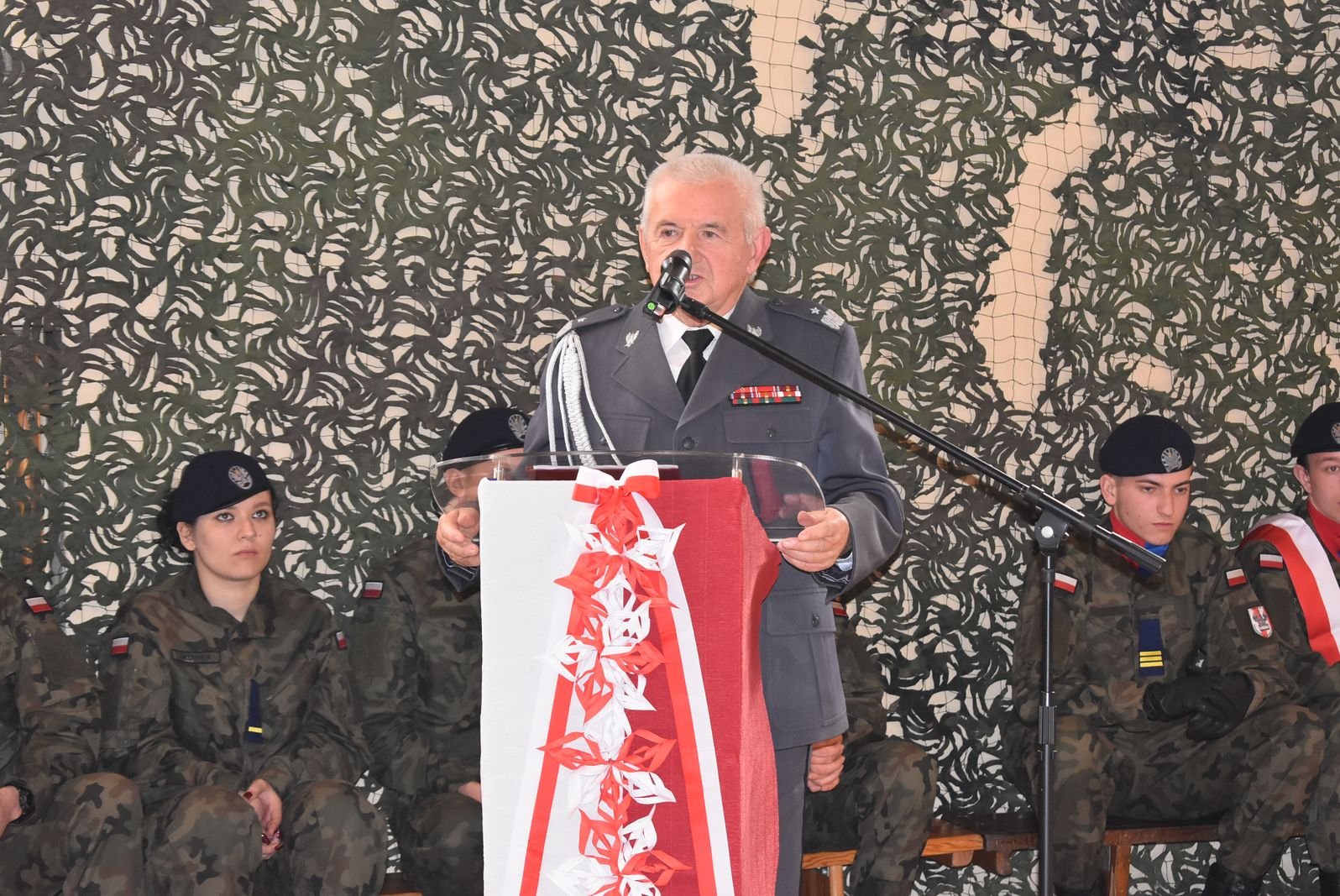 historyczny-dzien-dla-piechowickiej-szkoy-122367