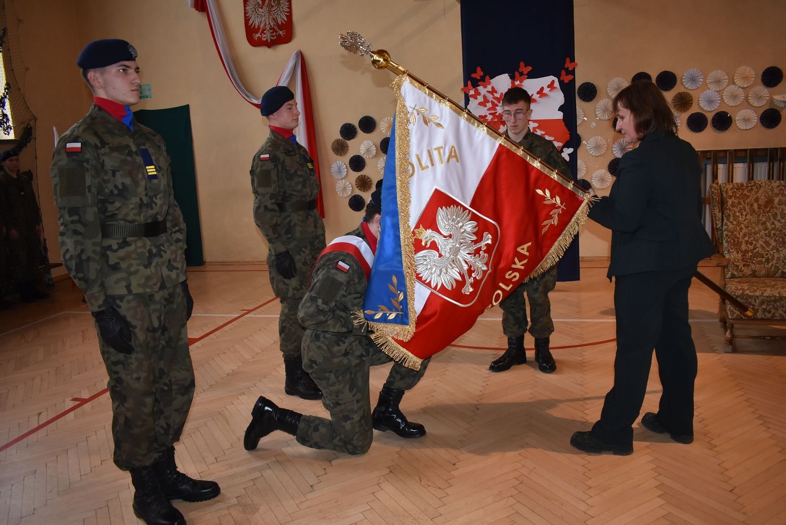 historyczny-dzien-dla-piechowickiej-szkoy-122367