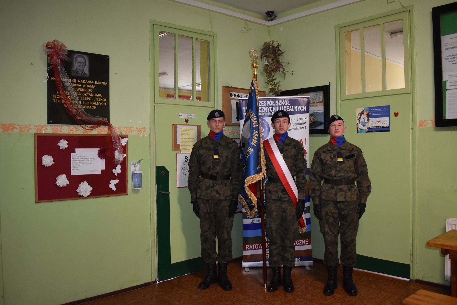historyczny-dzien-dla-piechowickiej-szkoy-122367