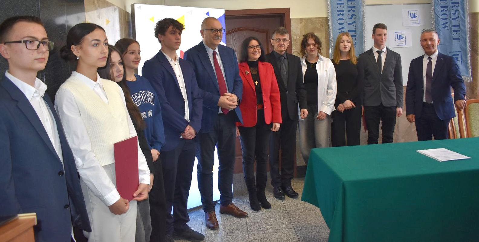 marszaek-nagrodzi-liderow-122387