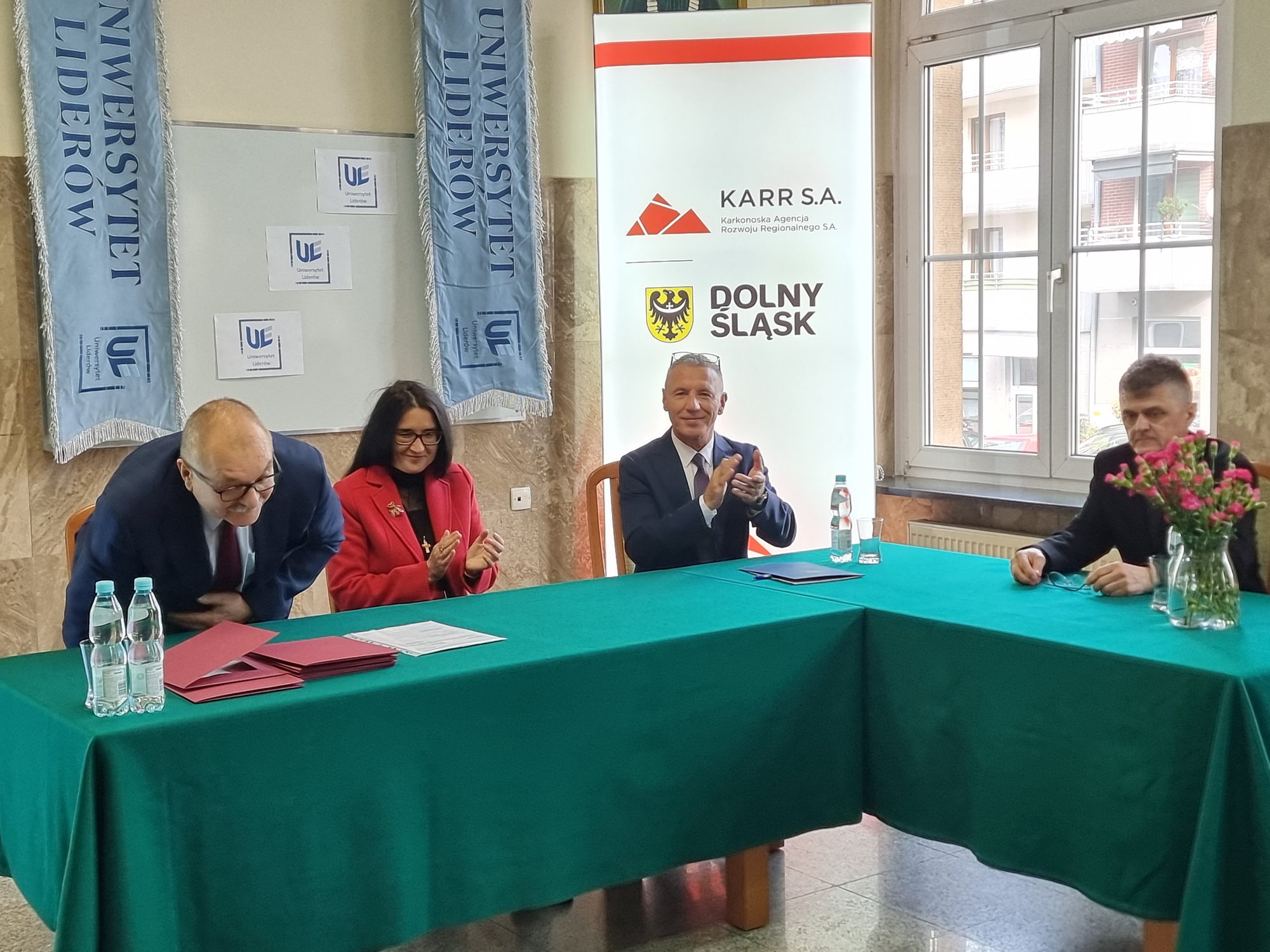 gratulacje-dla-liderow-122389