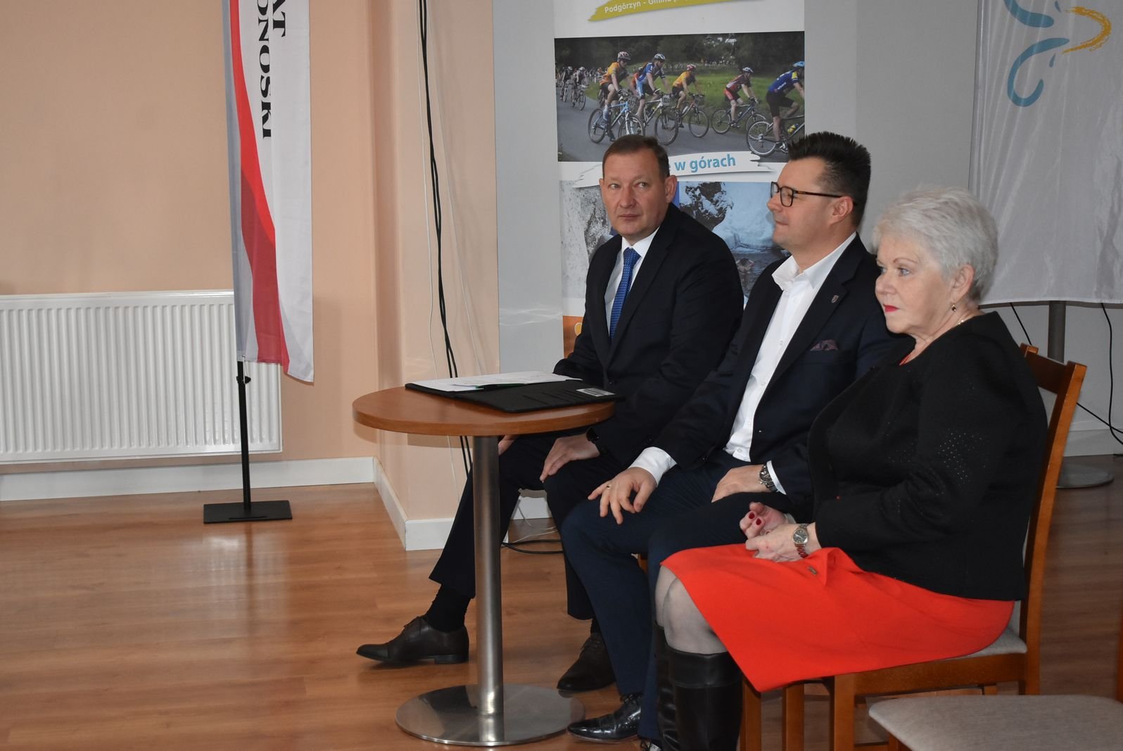 za-nami-karkonoskie-forum-kultury-122410