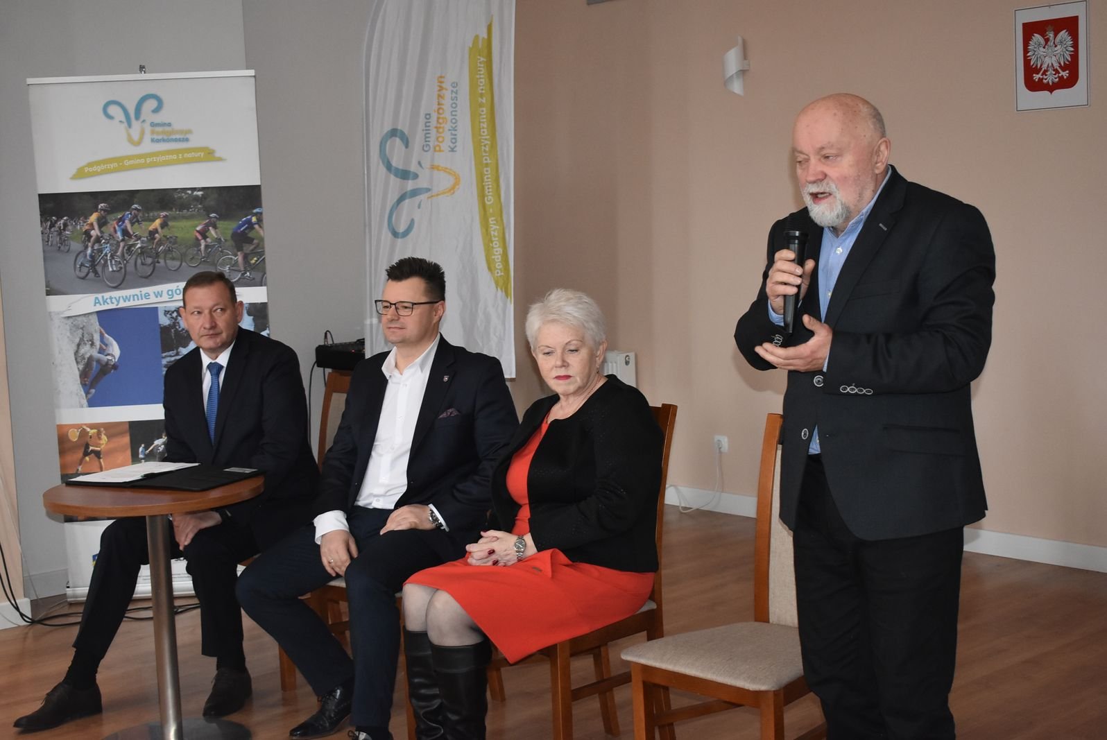 za-nami-karkonoskie-forum-kultury-122410