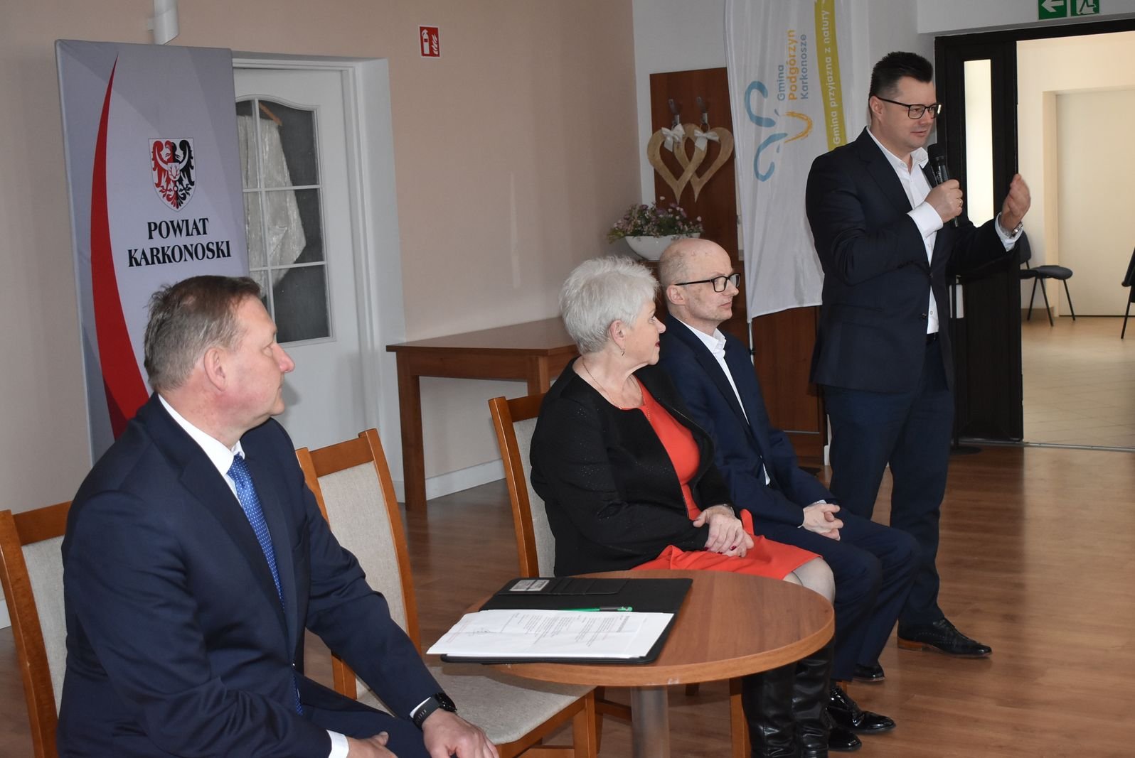 za-nami-karkonoskie-forum-kultury-122410