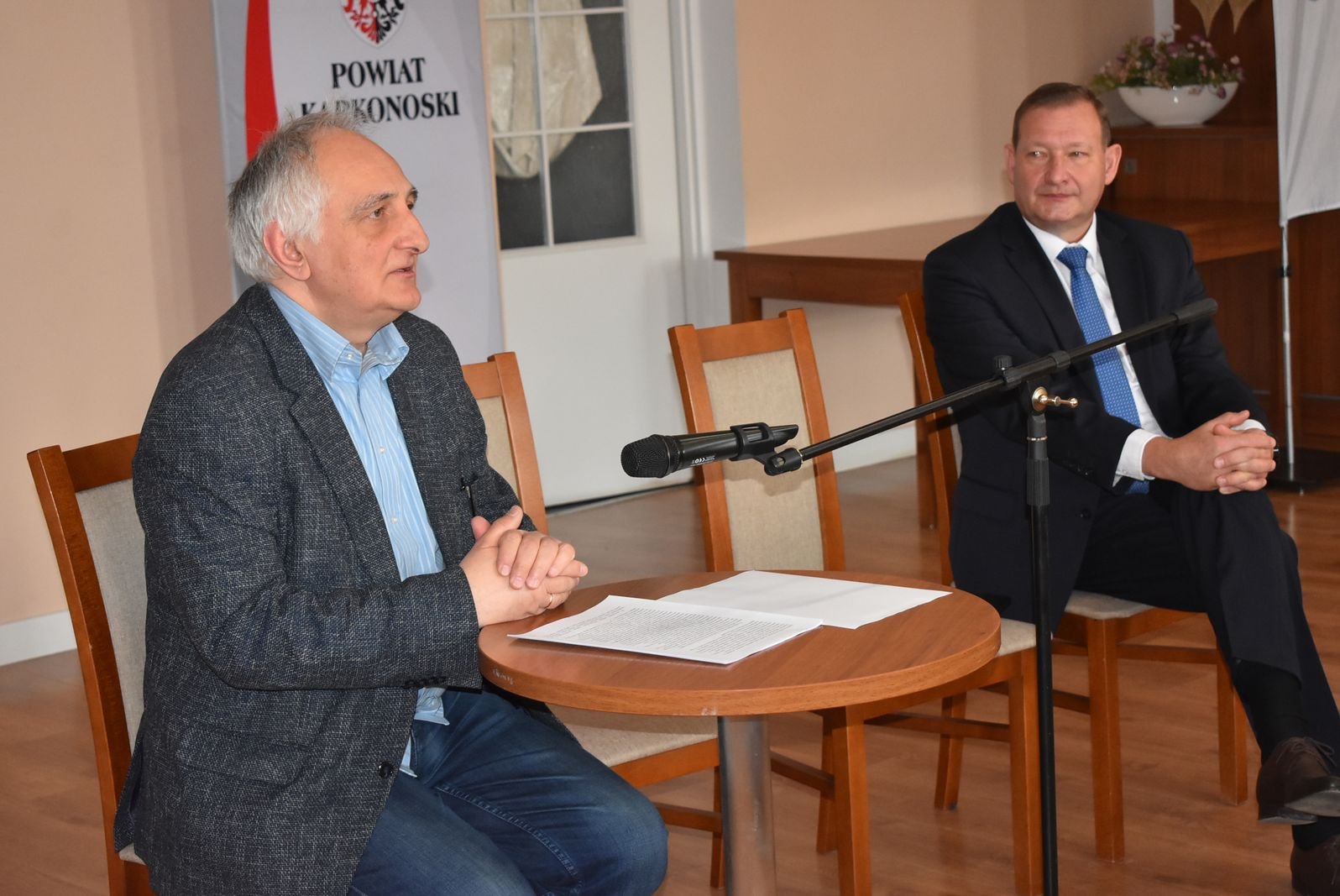 za-nami-karkonoskie-forum-kultury-122410