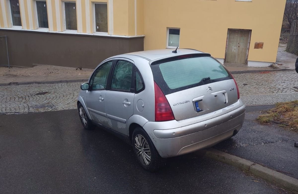 parkowanie-na-bakier-z-przepisami-122564