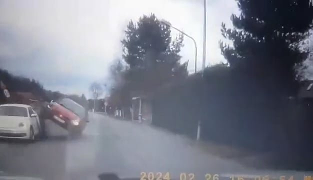 clio-pofruna-video-z-wypadku-122706