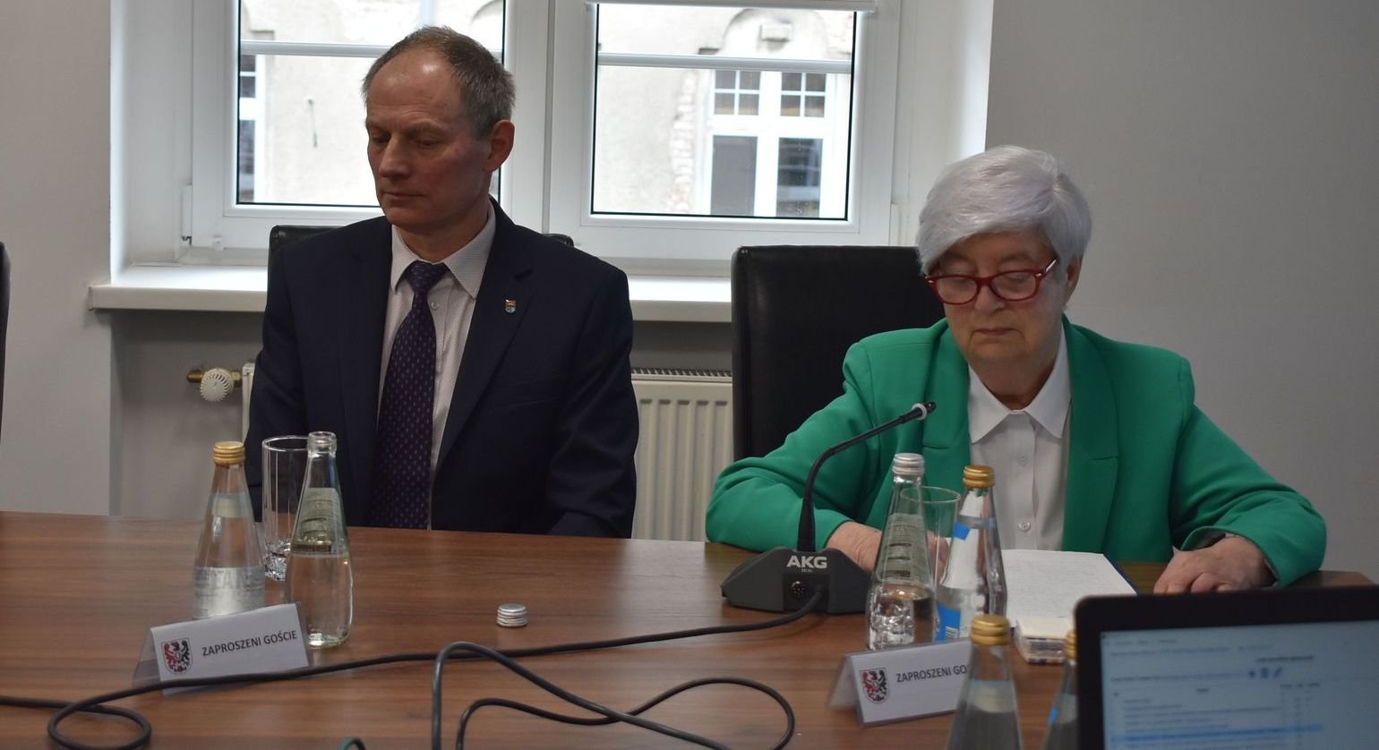 radni-podzielili-pieniadze-na-rehabilitacje-122716