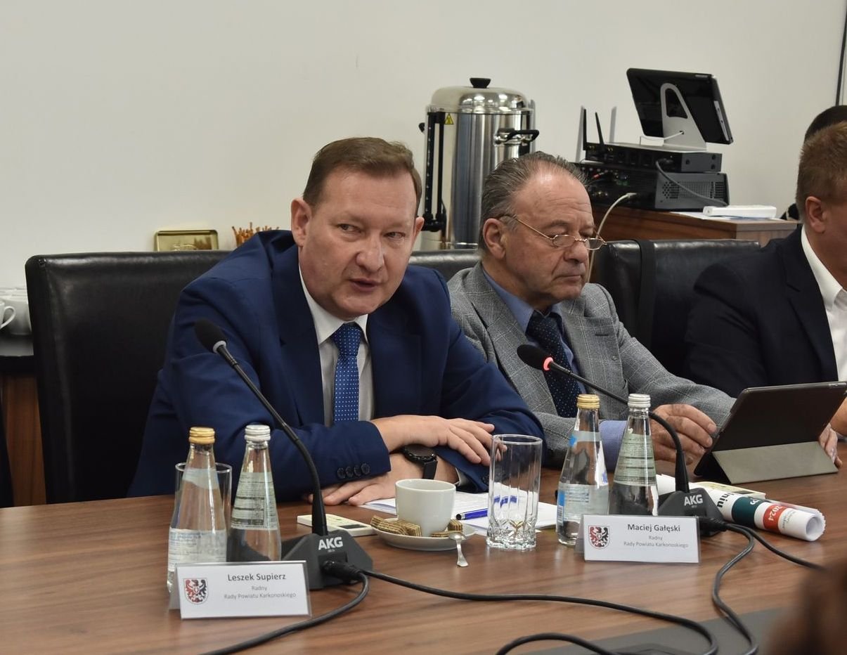 radni-podzielili-pieniadze-na-rehabilitacje-122716