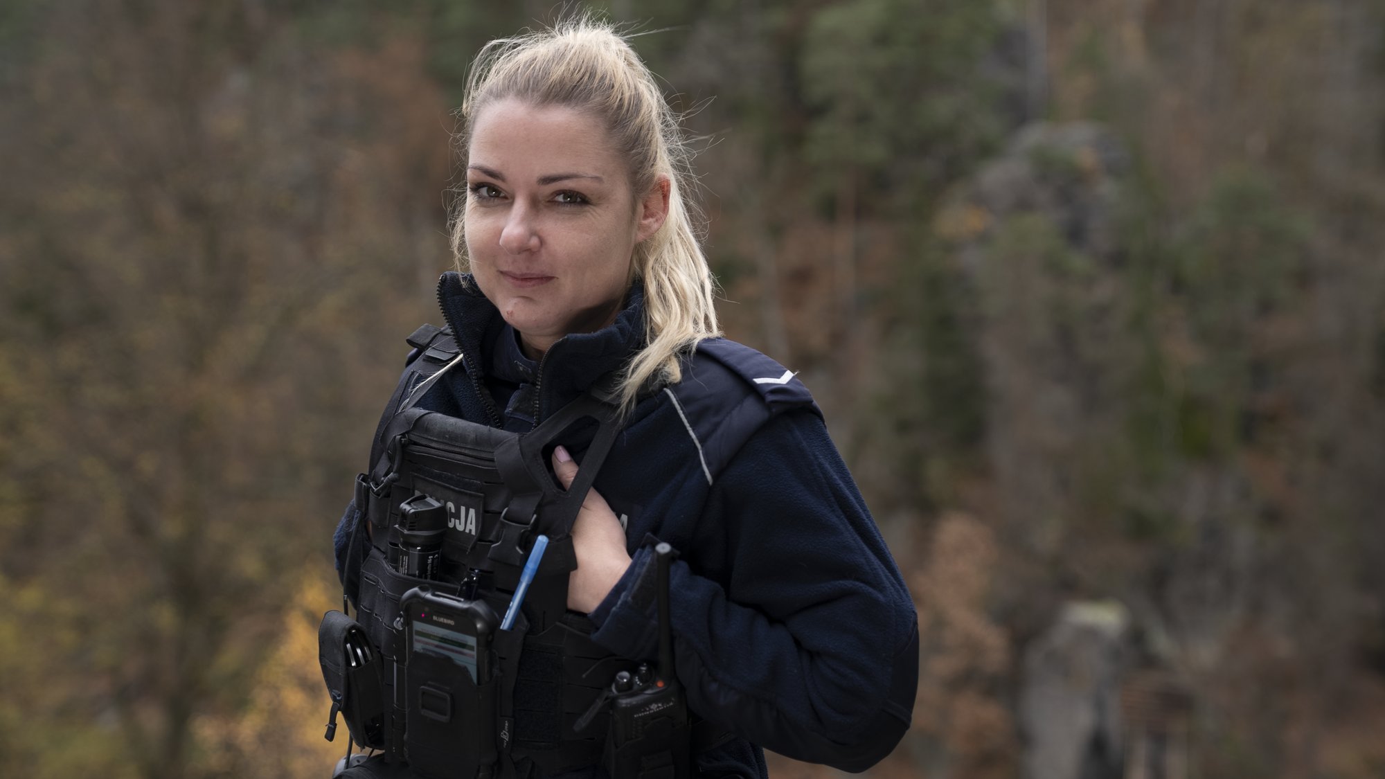 policjantka-ania-na-szklanym-ekranie-122722