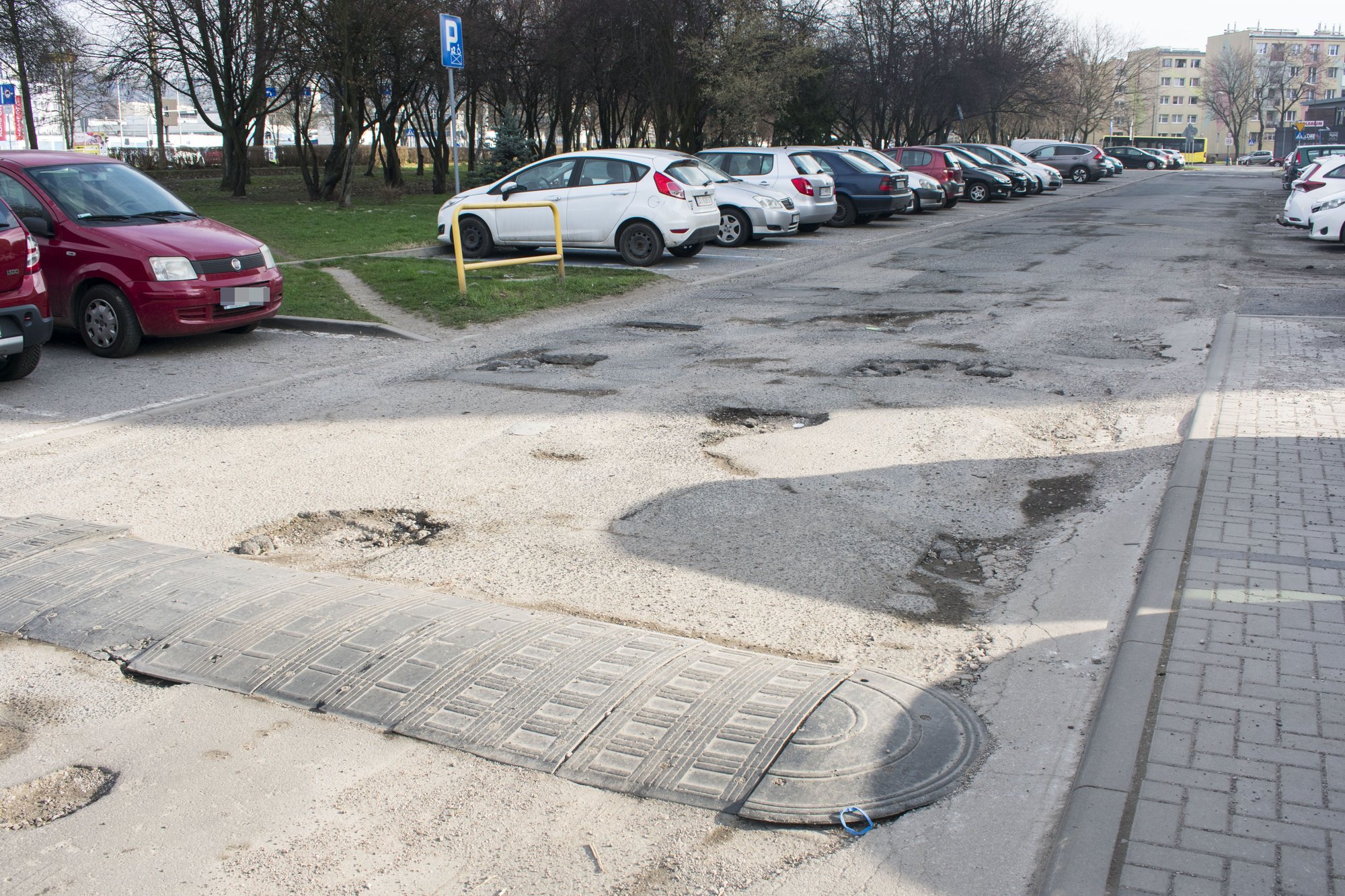 znikna-dziury-na-karowicza-123047